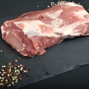 Ceafă de porc proaspătă